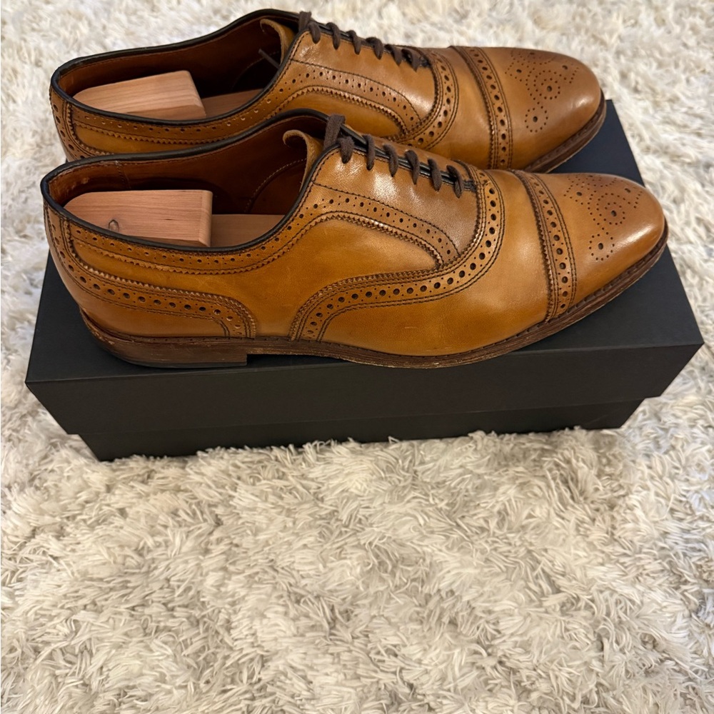 Classic Tan Cap Toe Brogue Men's Shoes